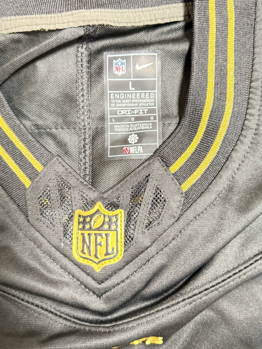 NFL Onfield Kneeland #94 Black and Gold Dallas Cowboys Football Jersey men’s L - Picture 4 of 4